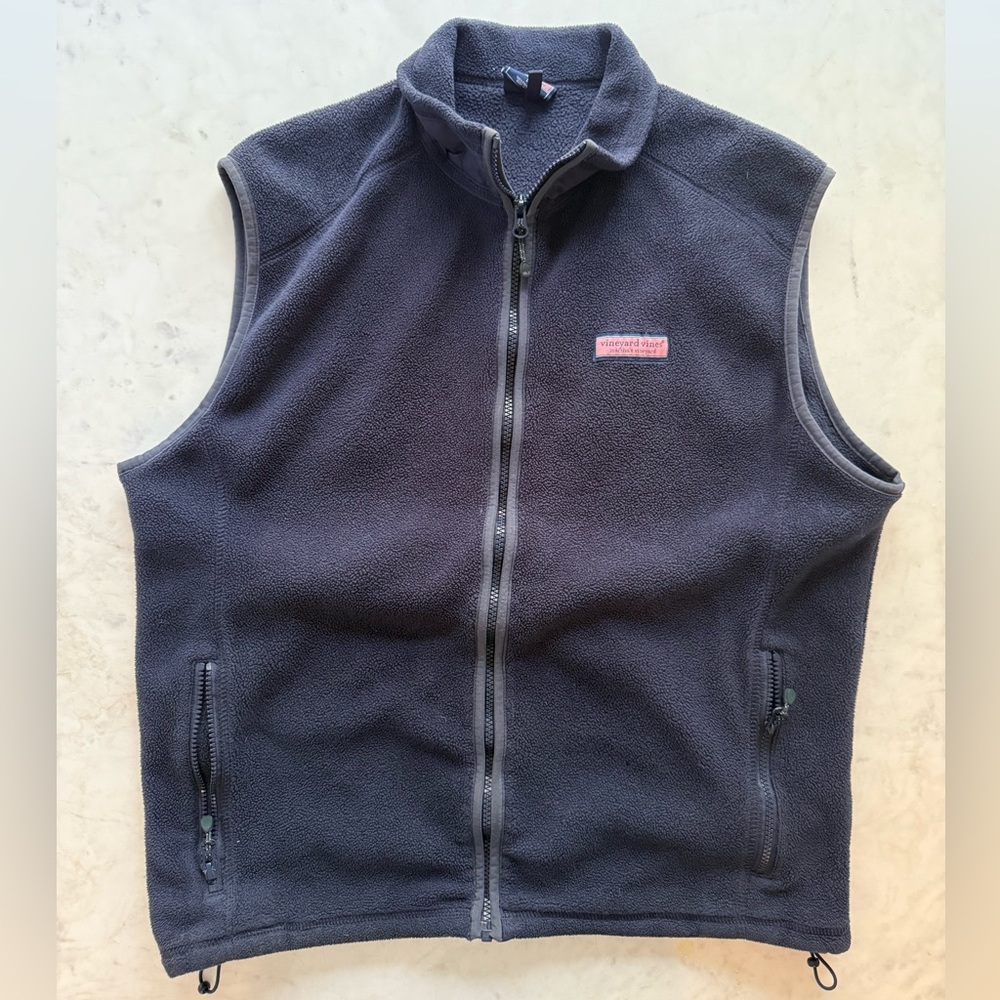 Men’s Vineyard Vine Navy Harbor Fleece Vest, Medium